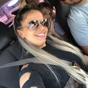 Meet your Posher, Yusleidis